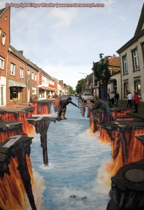 Anamorphose : Lave dans la rue, par Edgar Müller